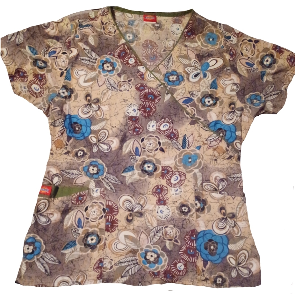 💵 Dickies Scrub Top